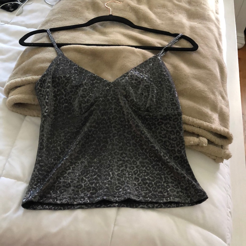Women’s XS crop top